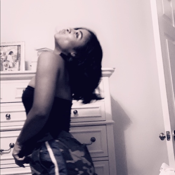 Meet your Posher, Javonna - Picture 3 of 4